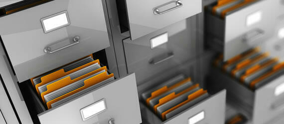 紙文書のファイリングとスキャニング